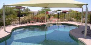 مظلات مسابح بي في سي